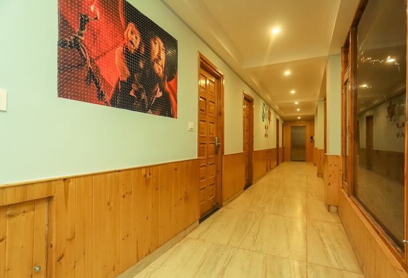 Smuggler Resort Near Khatusham & Hadimba Temple With Parking & Swimming Pool