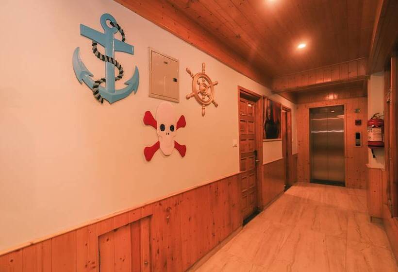 Smuggler Resort Near Khatusham & Hadimba Temple With Parking & Swimming Pool