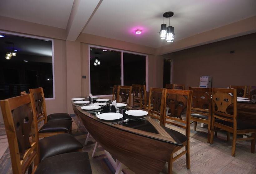 Smuggler Resort Near Khatusham & Hadimba Temple With Parking & Swimming Pool