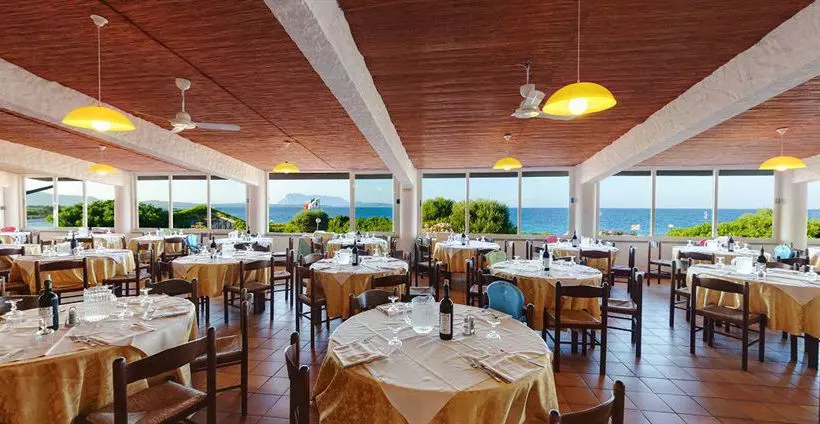 Bungalow Club Village