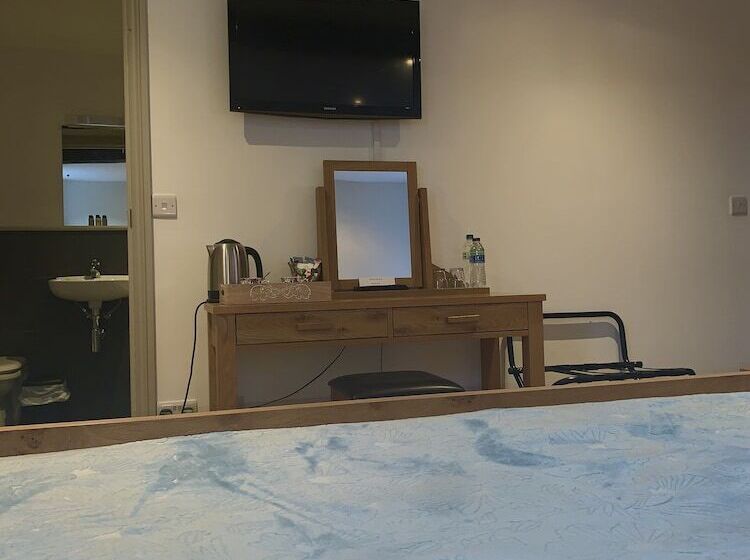 فندق فئة نجمة واحدة The Selsey Arms