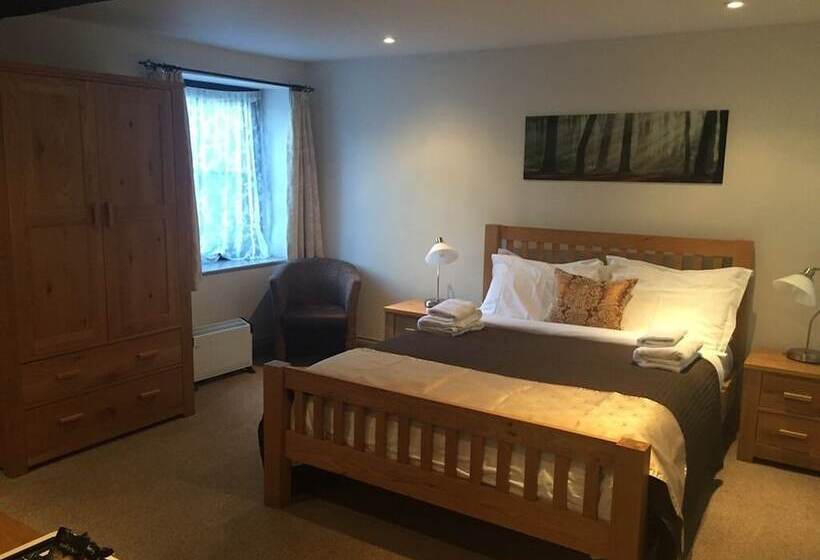 فندق فئة نجمة واحدة The Selsey Arms