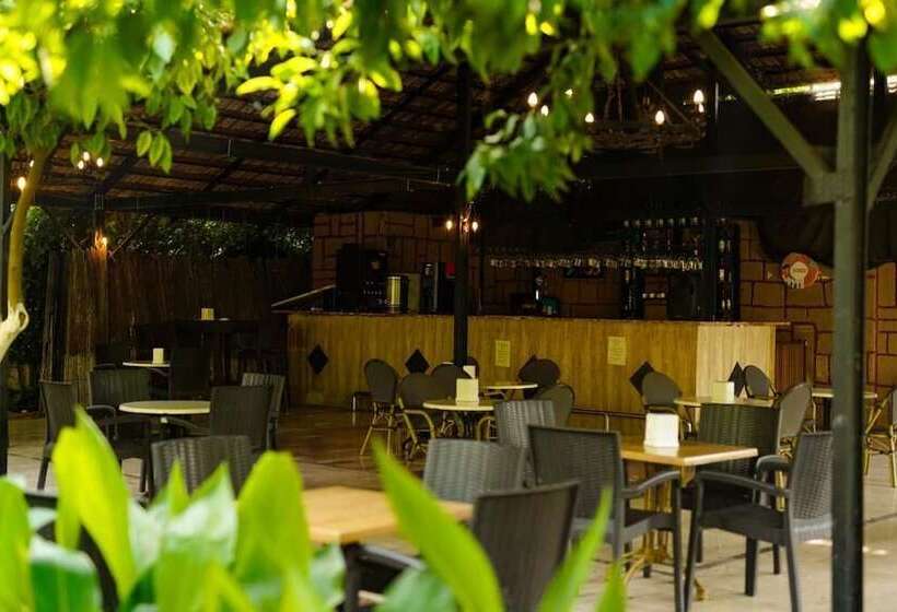 בית מלון כפרי Belpoint Beach