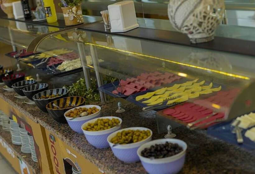 בית מלון כפרי Belpoint Beach