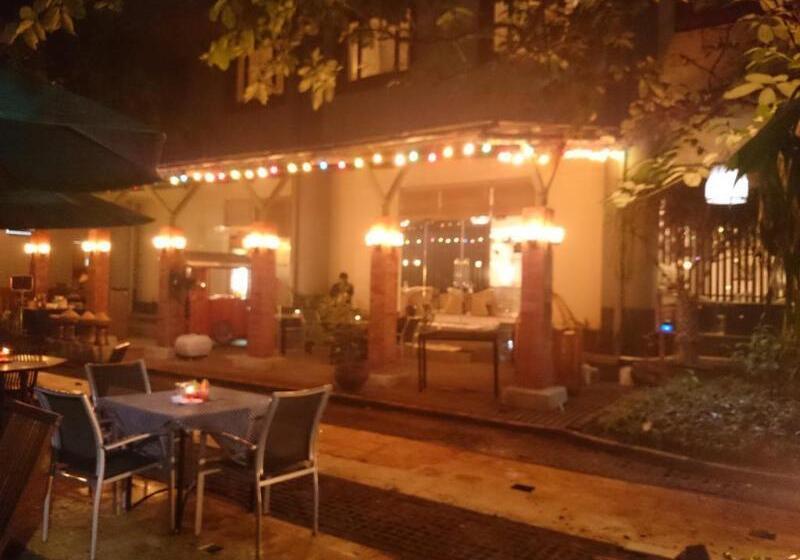 בית מלון כפרי Bumi Wiyata