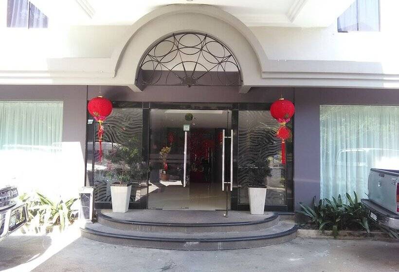 Otel Casuarina