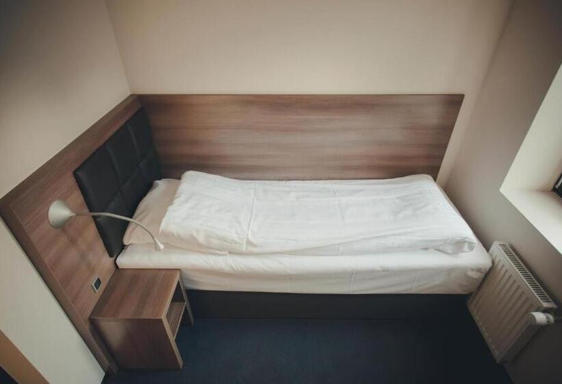 בית מלון כפרי Jomfru Ane