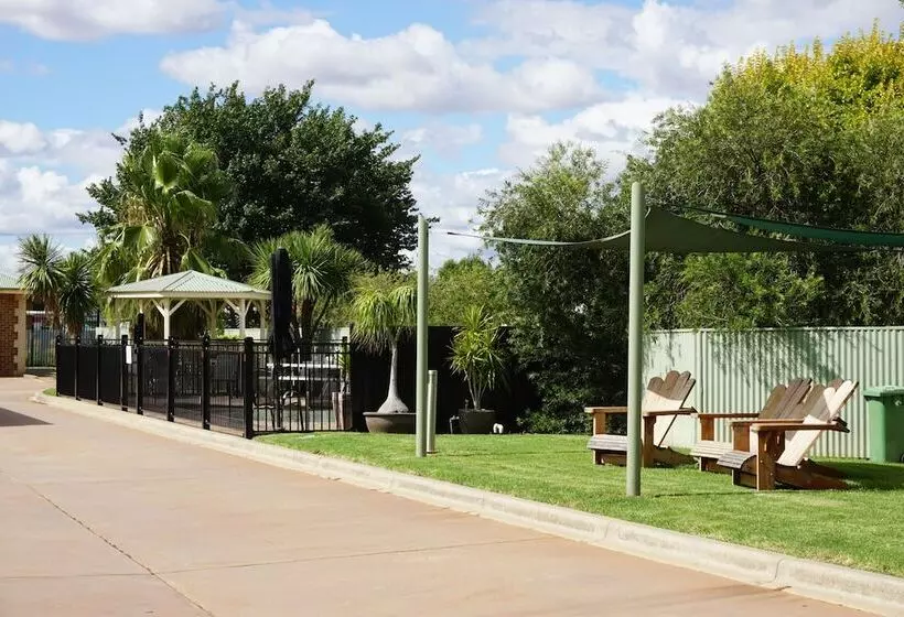 هتل Lincoln Cottage Motor Inn