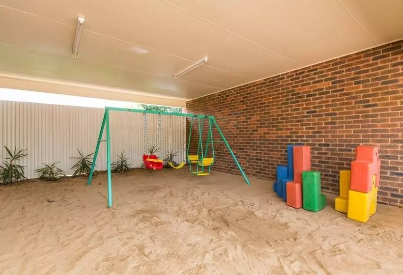 هتل Lincoln Cottage Motor Inn