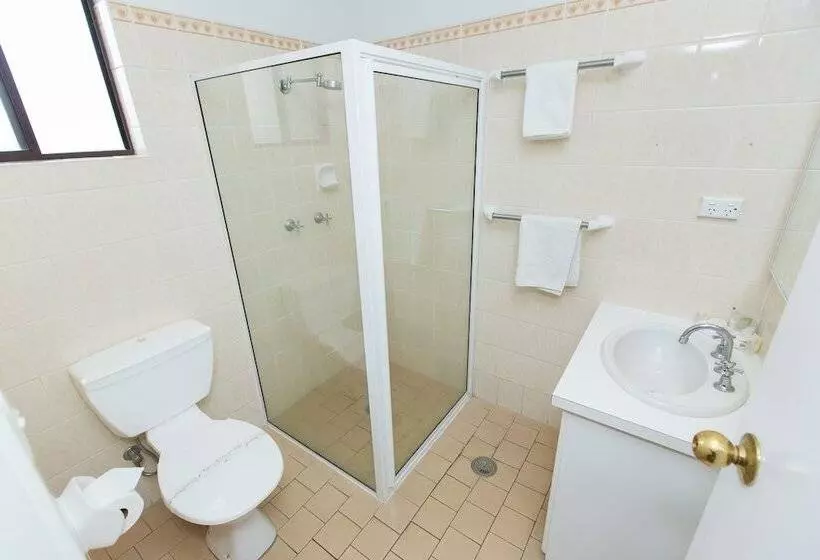 هتل Lincoln Cottage Motor Inn