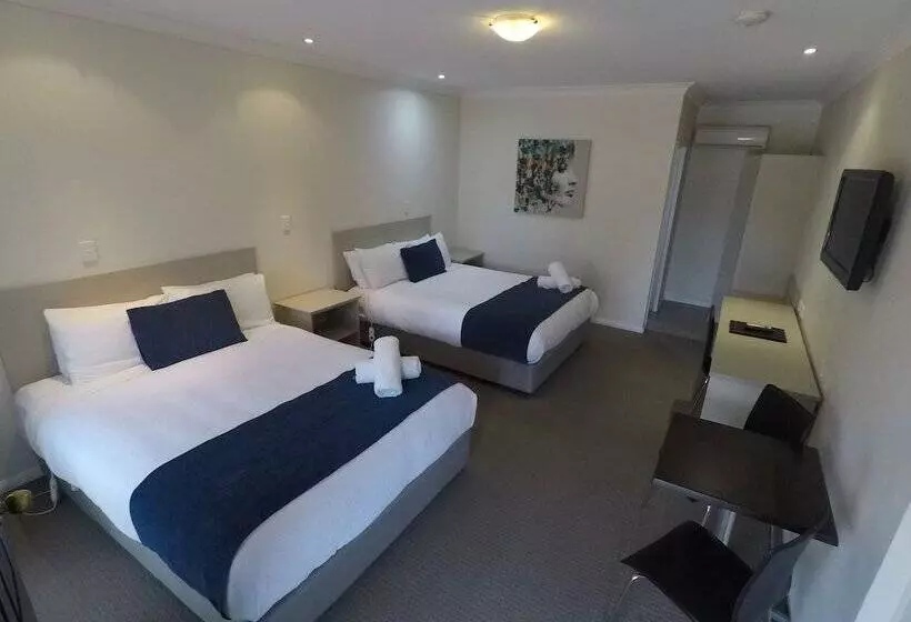 هتل Lincoln Cottage Motor Inn