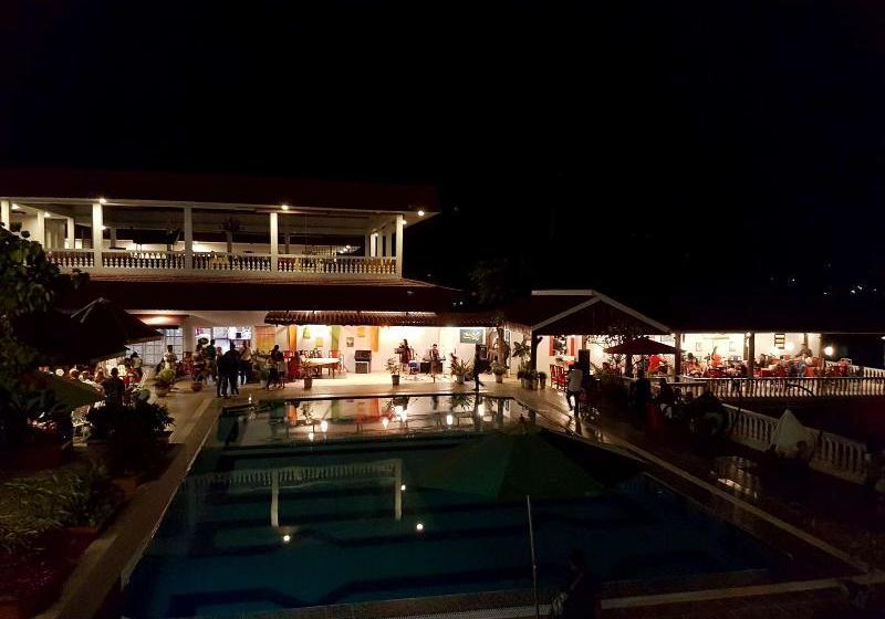 فندق Parapat View