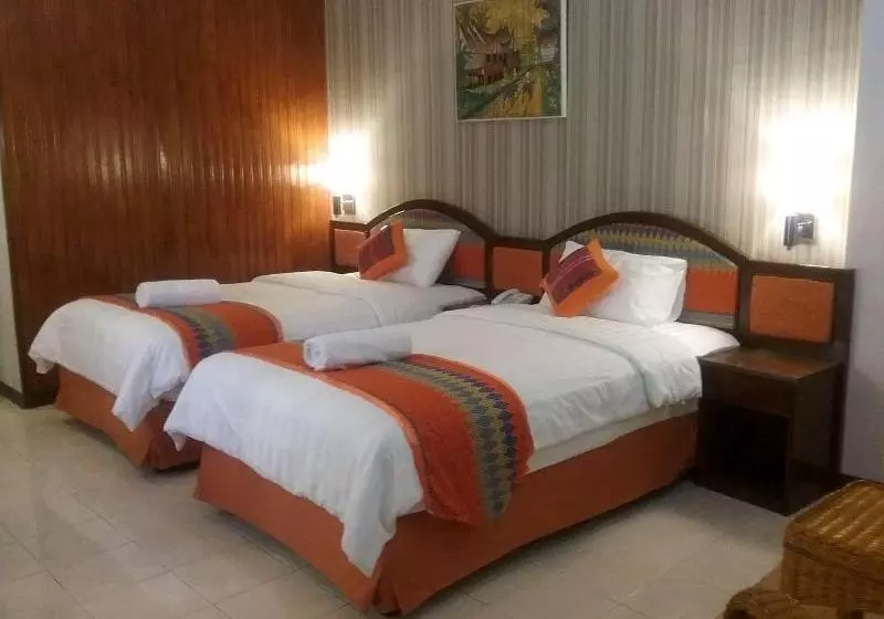 ホテル Parapat View