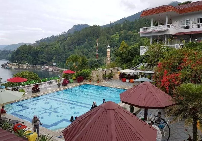 ホテル Parapat View