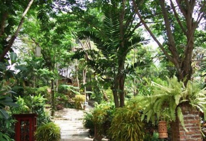 호텔 Pongsuda Chalet