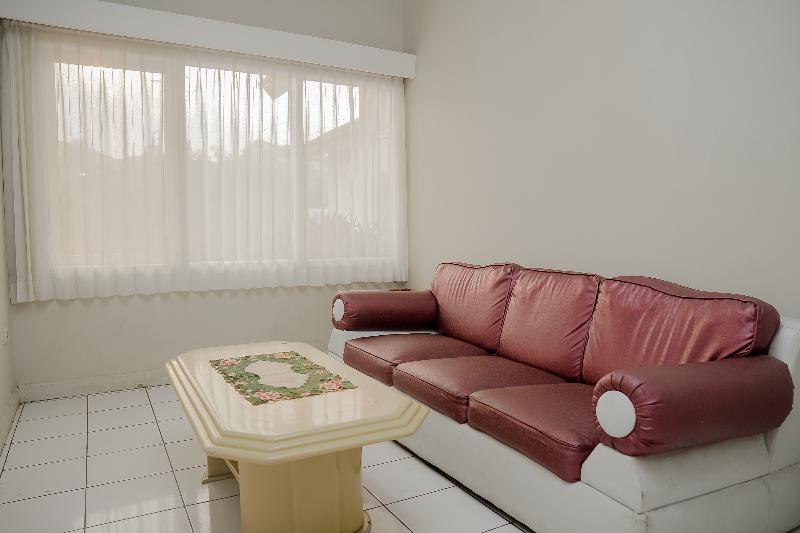 فندق Rossan Villa  Near Sersan Bajuri Redpartner