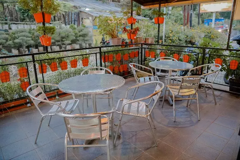 Hotel Rossan Villa  Near Sersan Bajuri Redpartner