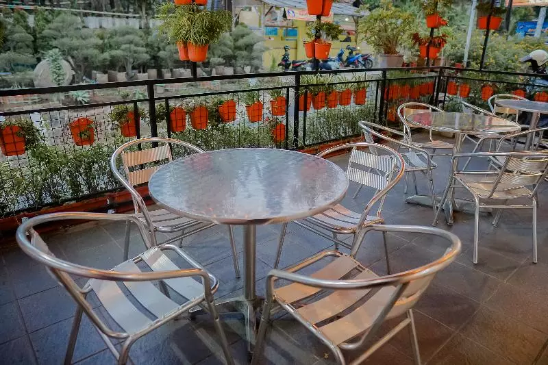 Hotel Rossan Villa  Near Sersan Bajuri Redpartner