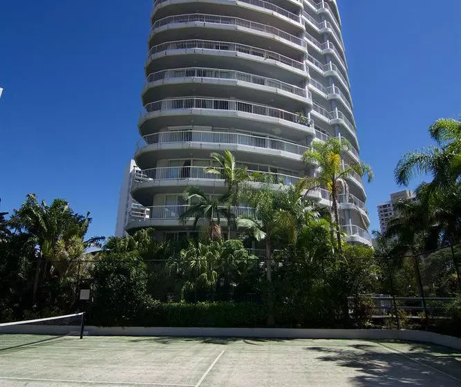 Отель Surfers Mayfair Apartments