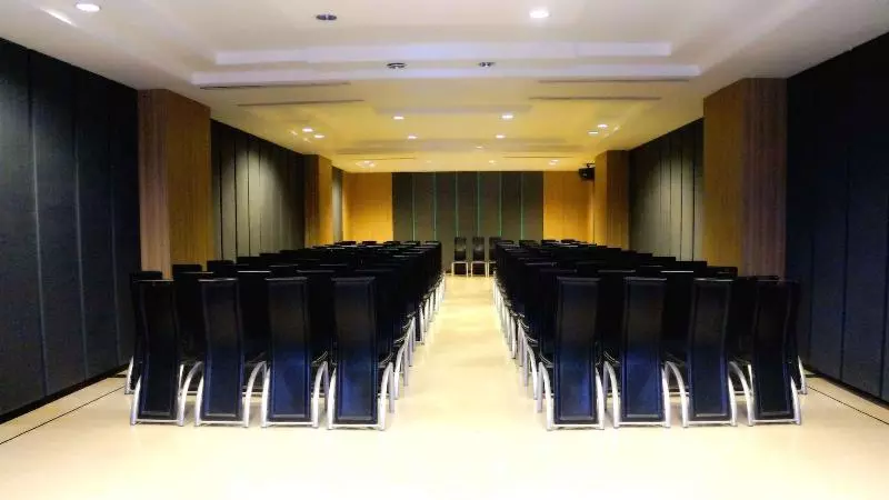 Orchardz Hotel Gajah Mada