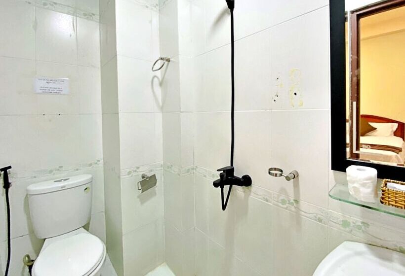 Hanz Acorn Hotel & Cafe