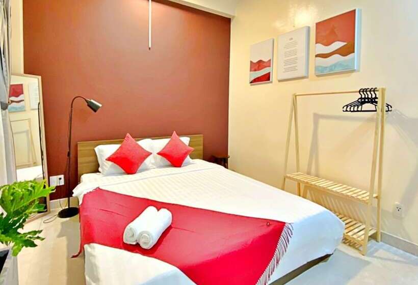 Hanz Acorn Hotel & Cafe