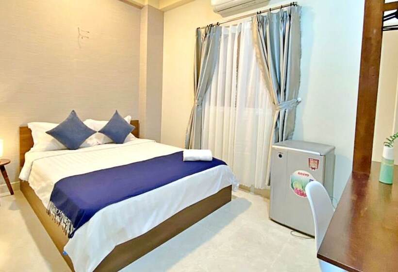 Hanz Acorn Hotel & Cafe