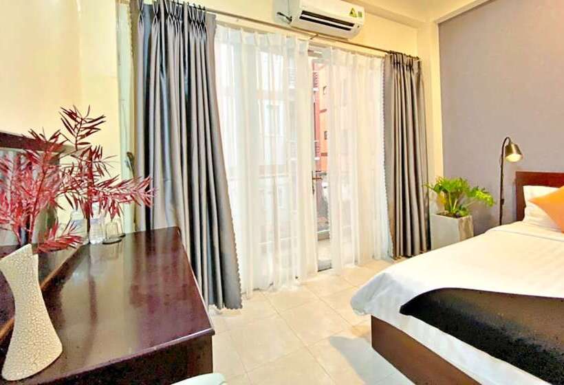 Hanz Acorn Hotel & Cafe