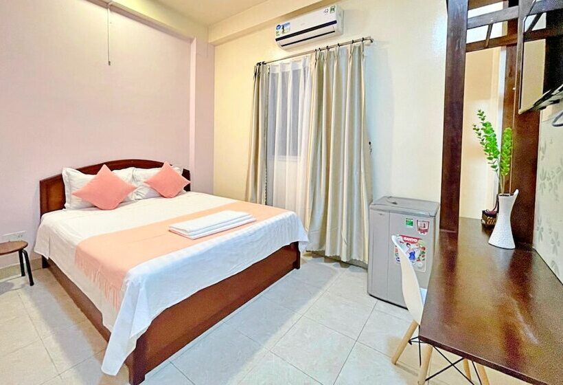 Hanz Acorn Hotel & Cafe