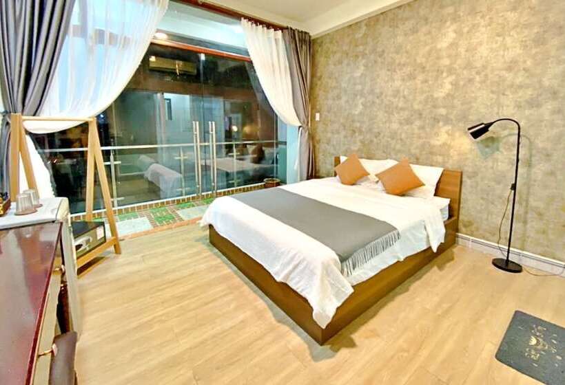 Hanz Acorn Hotel & Cafe