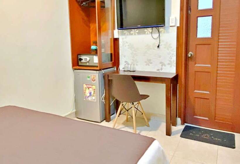 Hanz Acorn Hotel & Cafe