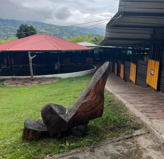 ホテル Criadero Las Tres Marías Hospedaje Rural Mi Refugio