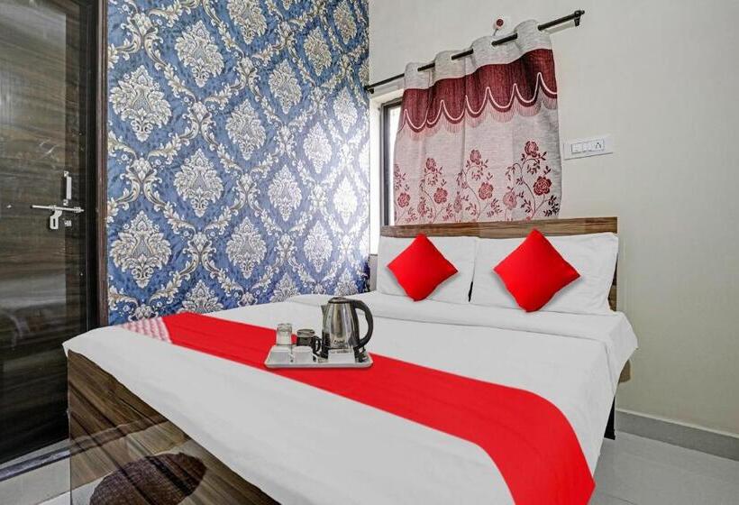 ホテル Krishna Service Apartment