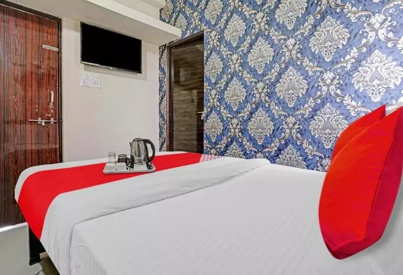 هتل Krishna Service Apartment