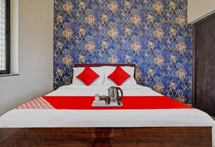 هتل Krishna Service Apartment