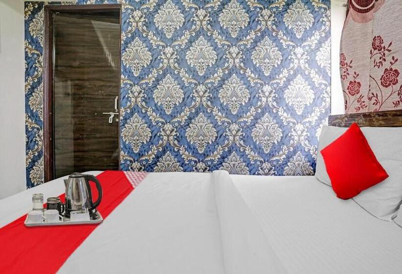 ホテル Krishna Service Apartment