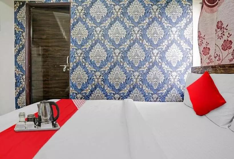 هتل Krishna Service Apartment