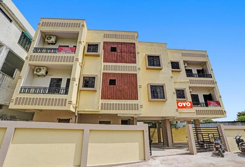 ホテル Krishna Service Apartment