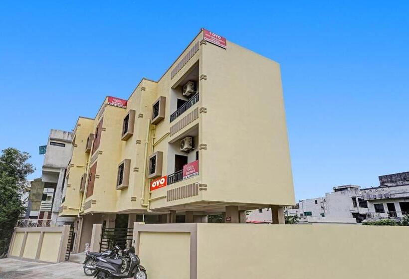 ホテル Krishna Service Apartment