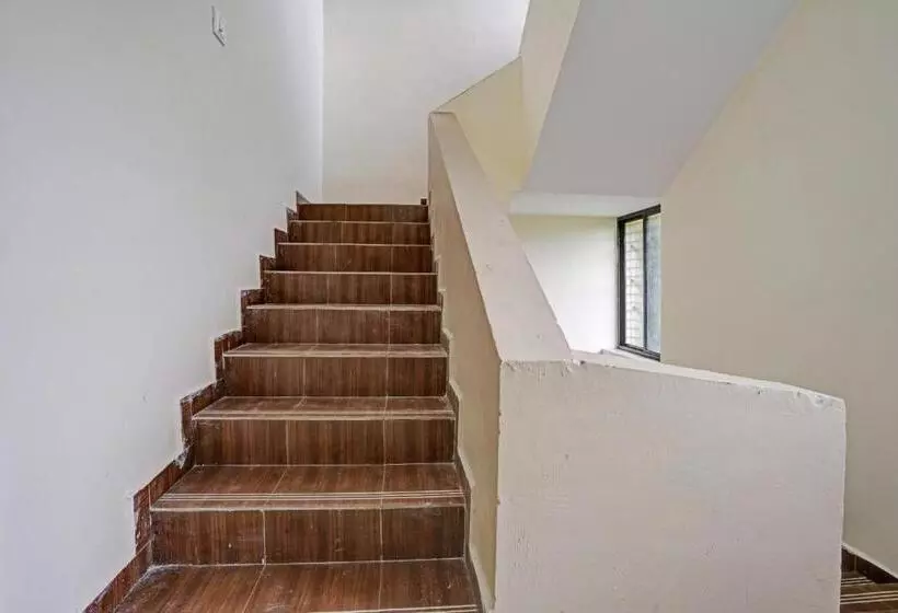هتل Krishna Service Apartment