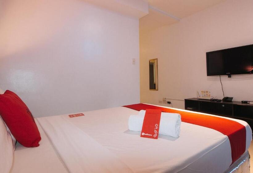Hotel Reddoorz @ Melbourne Suites Makati