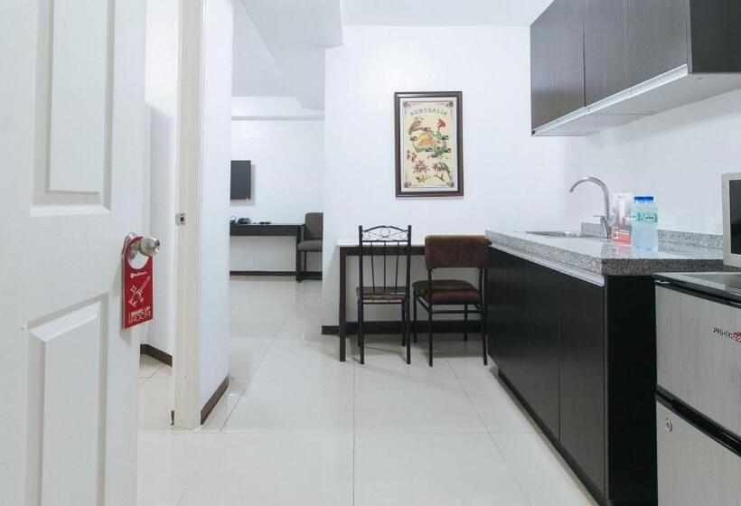 Hotel Reddoorz @ Melbourne Suites Makati