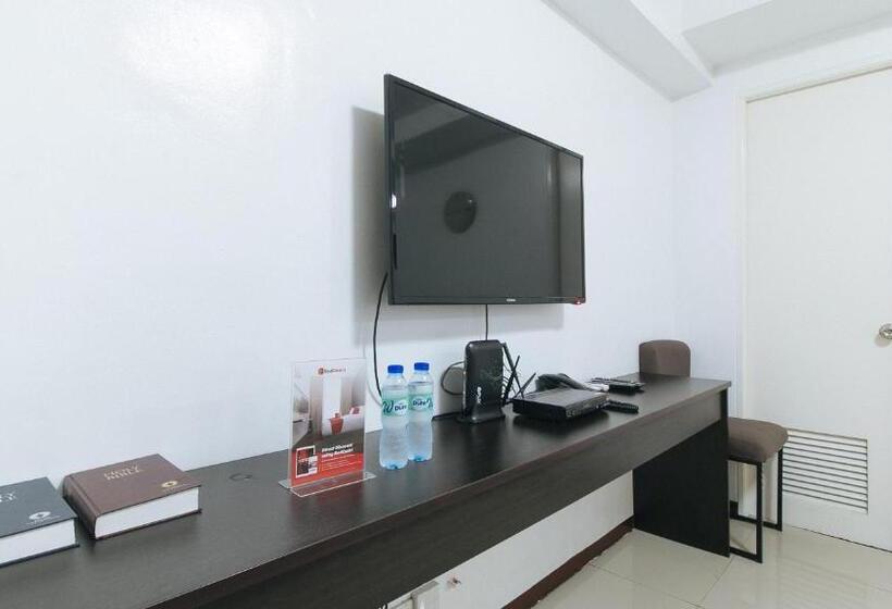 Hotel Reddoorz @ Melbourne Suites Makati