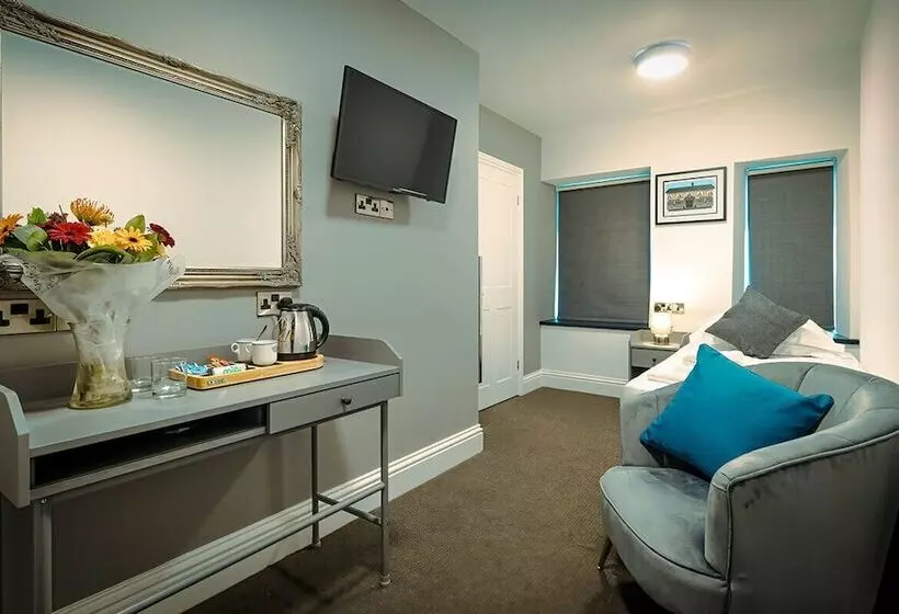 هتل The Friendship