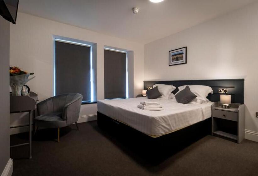 فندق The Friendship