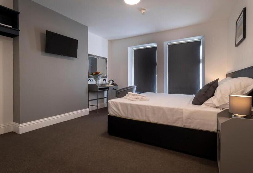 فندق The Friendship