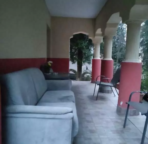 پانسیون Casa Rosa