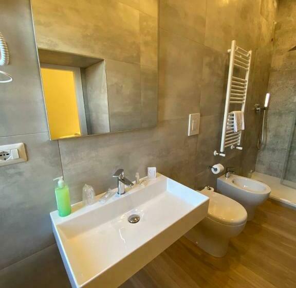 Pensión Garibaldi Home