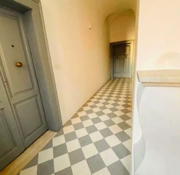 پانسیون Garibaldi Home