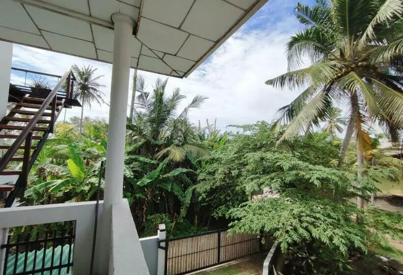 ペンション Guest House Banana Beach